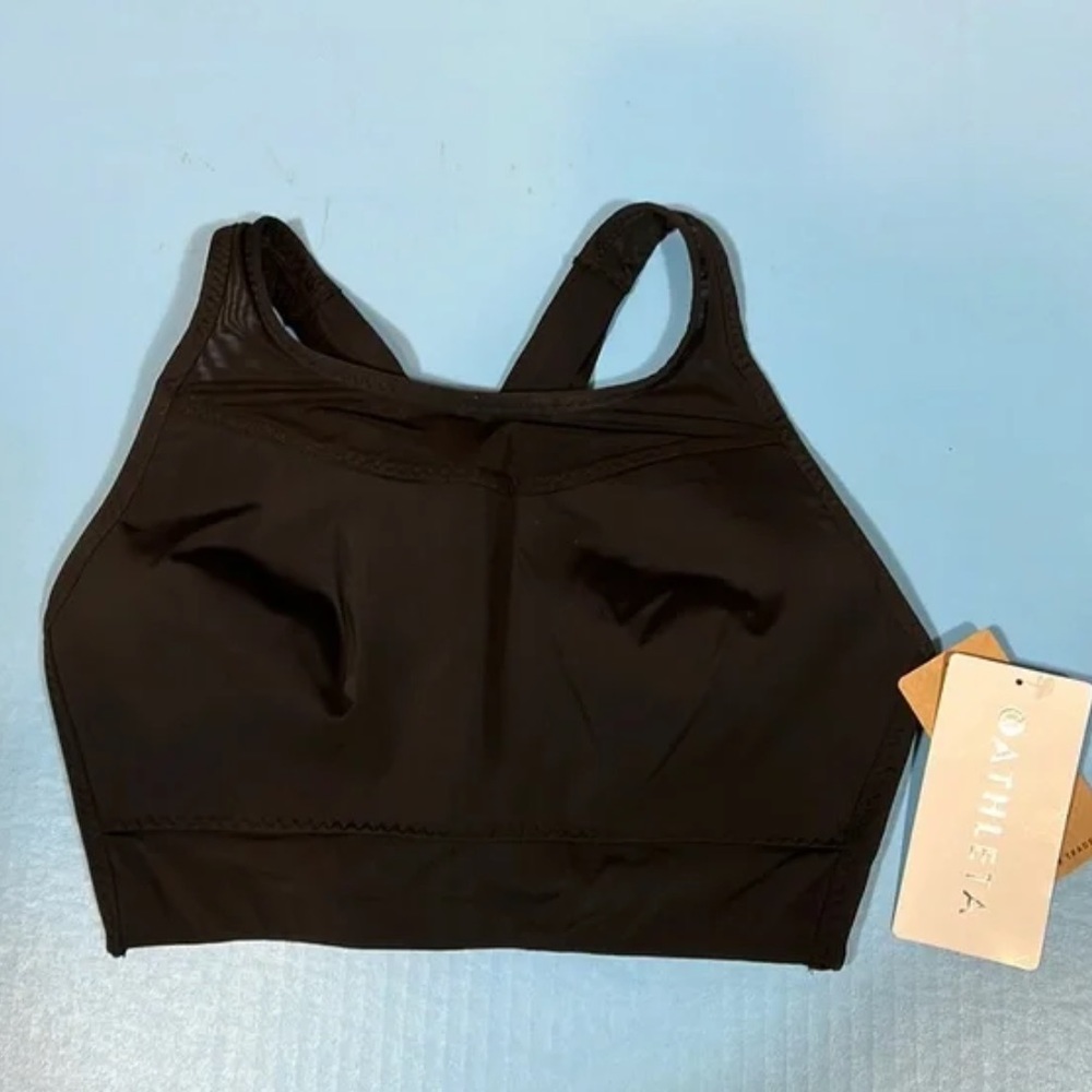Athleta Gigi sports bra in black